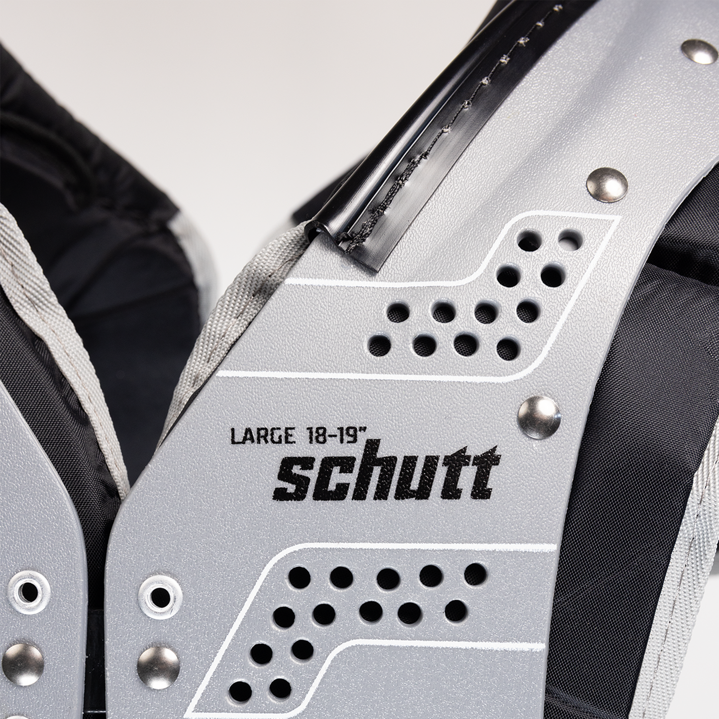 Schutt XV Air Lineman Adult Shoulder Pads