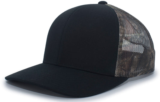 CAMO SNAPBACK TRUCKER CAP