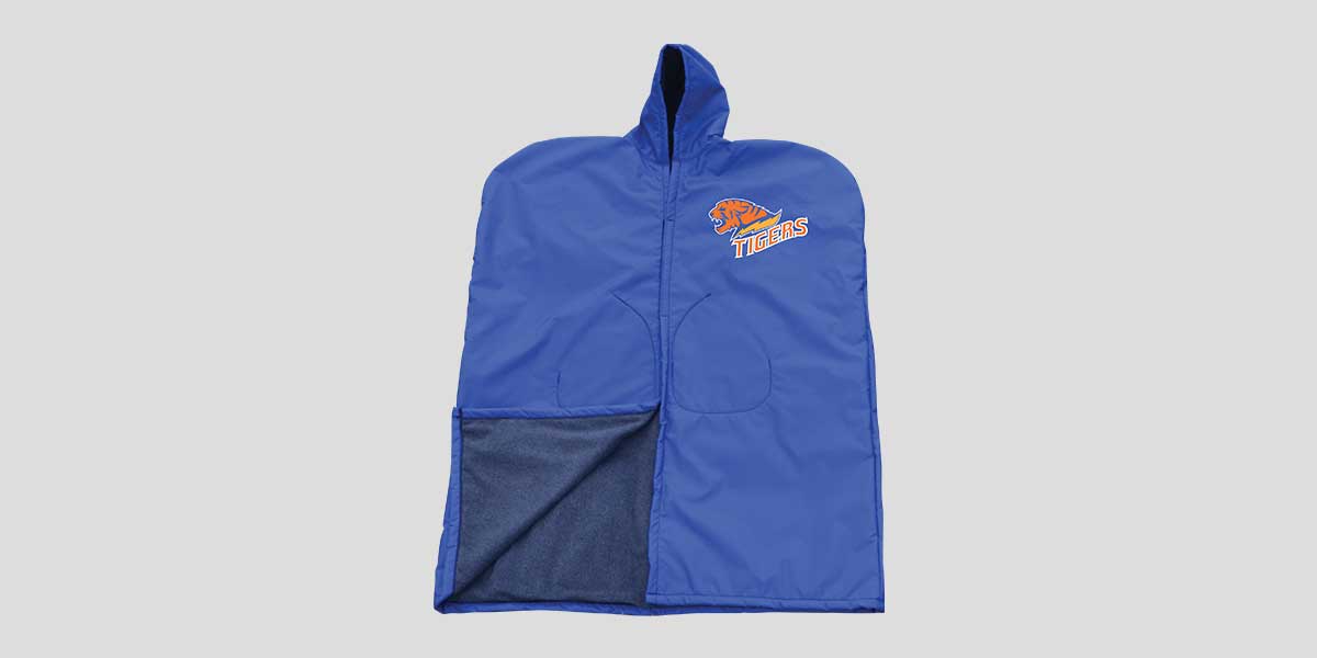 Sideline cape