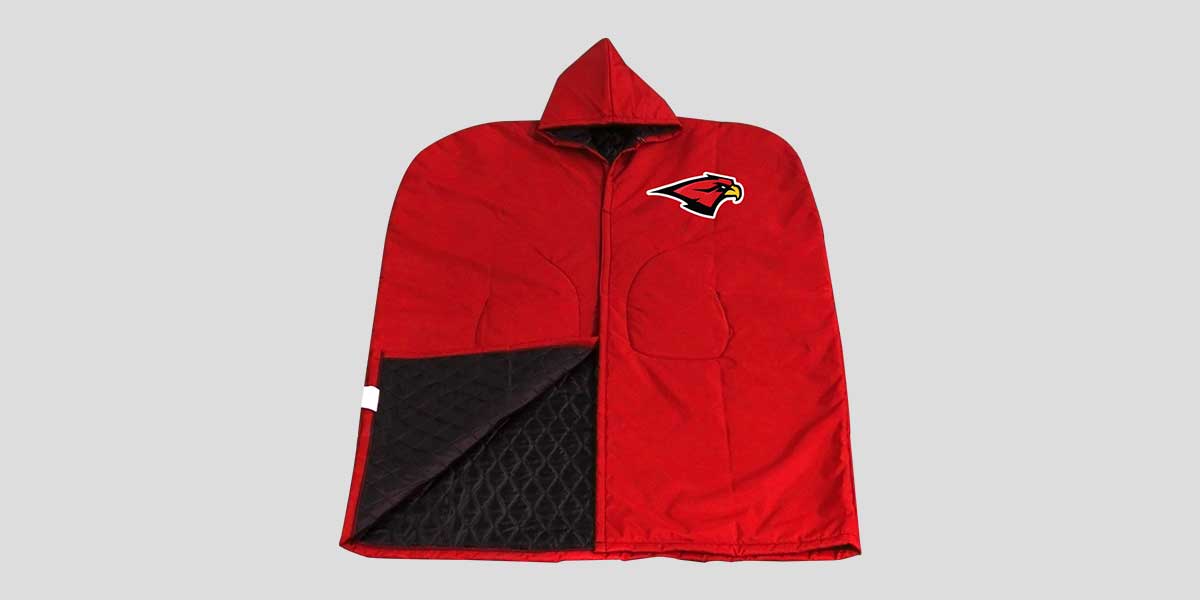 Quilted sideline cape